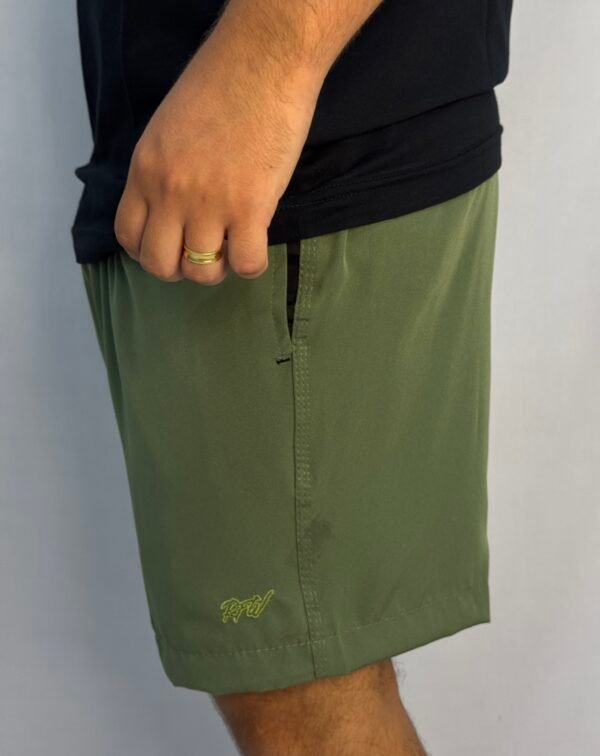 Short rafrow minimalista verde