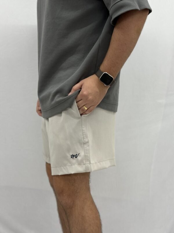 Short rafrow off white