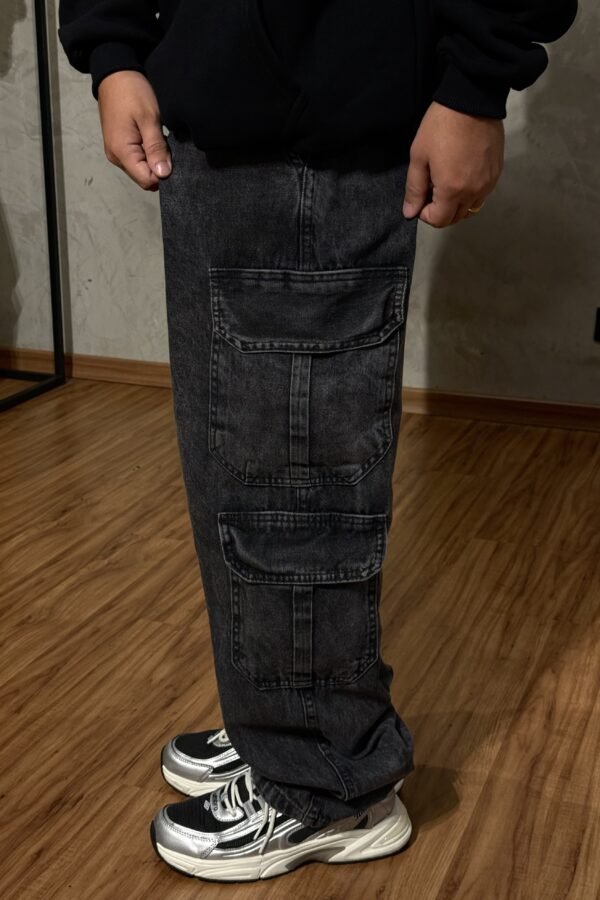 Calça cargo baggy 8 bolsos