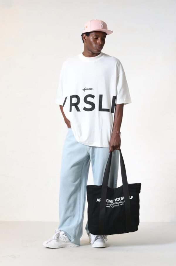 Camiseta Huge Yrslf Biglogo Off White