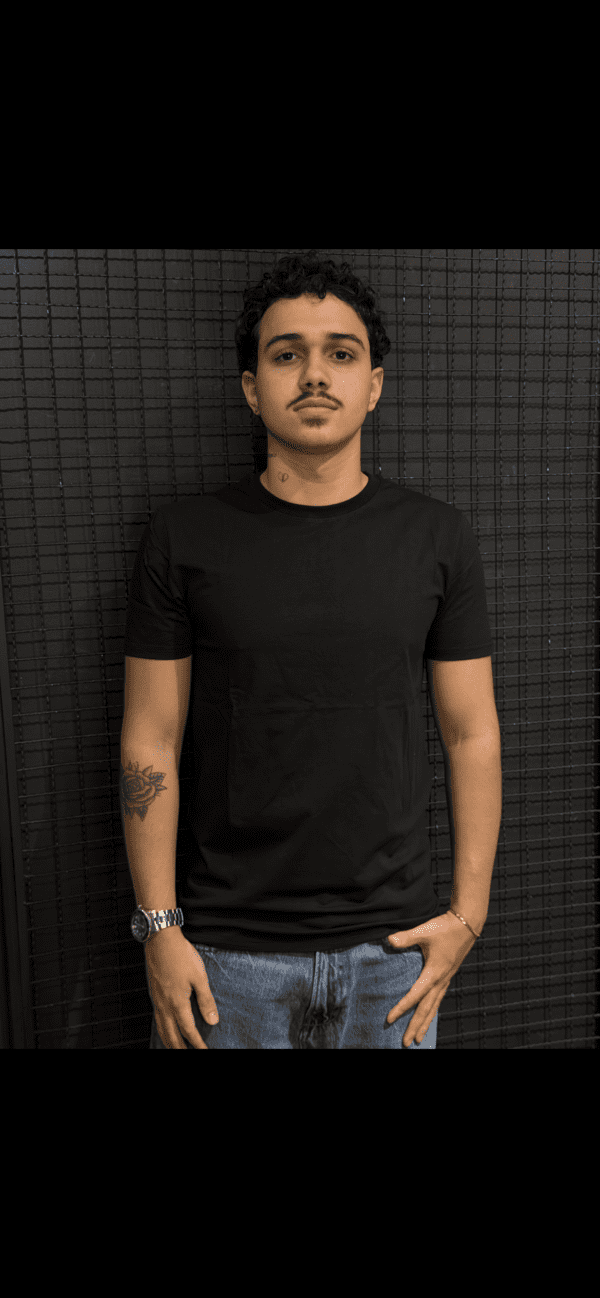 CAMISETA PADRÃO ZARA PRETA