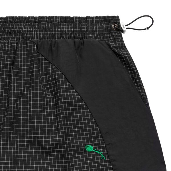 IMG_5353 CLASS SHORTS DYNAMIC PLAID BLACK