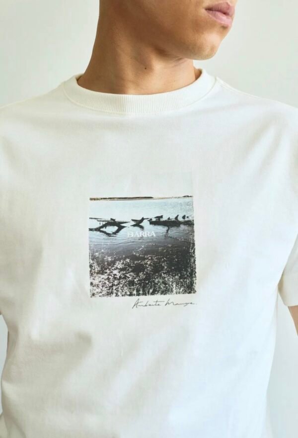 CAMISETA BARRA CREW "AMBIENTE MANGUE" OFF WHITE